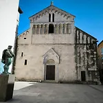 Anima Mea, Casa vacanze Zara