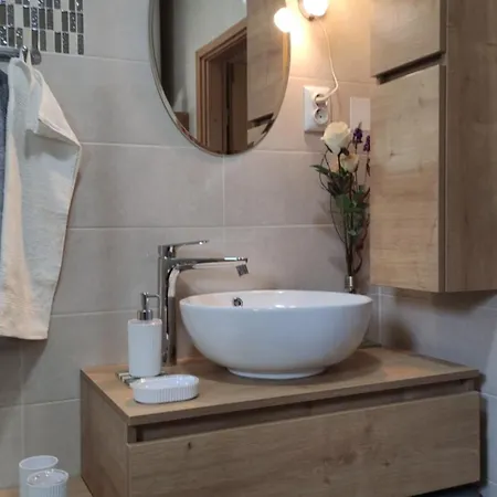 Anima Mea, 別荘 ザダル